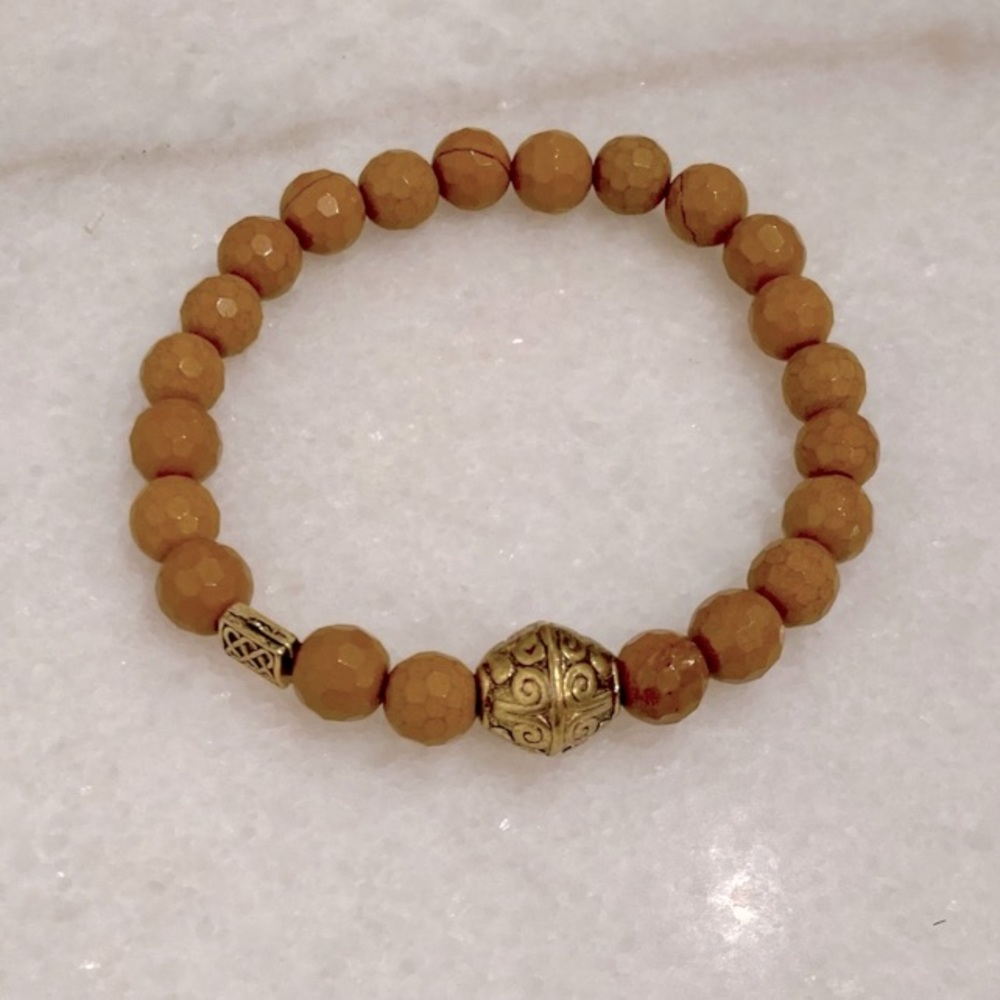 🔸NWT🔸 Faceted Agate Beaded Bracelet